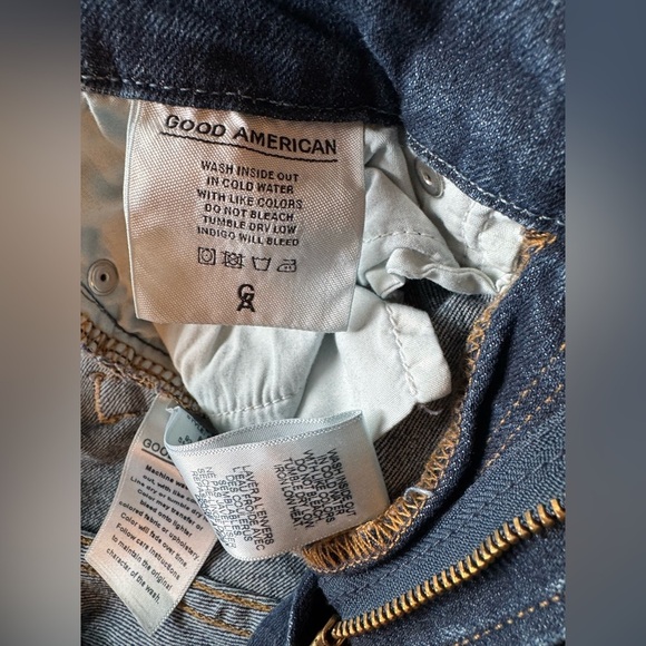 Good American Good Legs Distressed Jeans - Picture 5 of 6